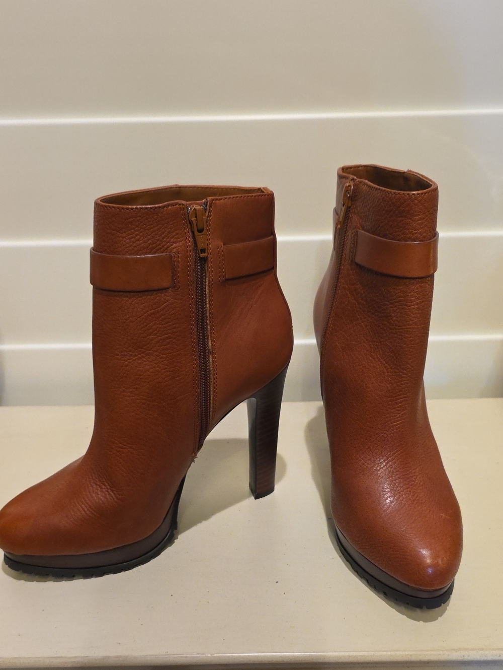 New Women’s Tan Leather High-Heel Ankle Boots
